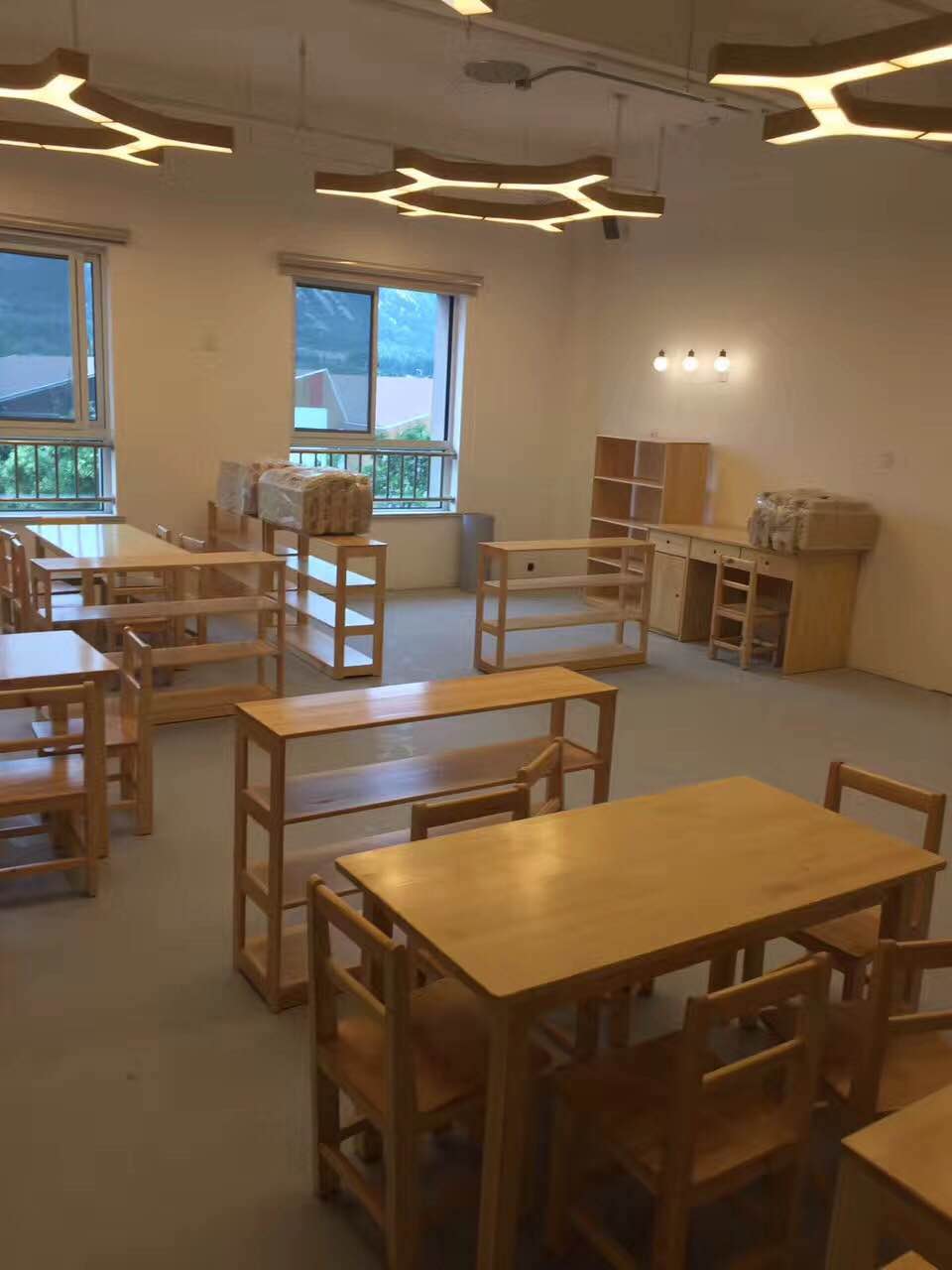 91视频网页版幼兒園